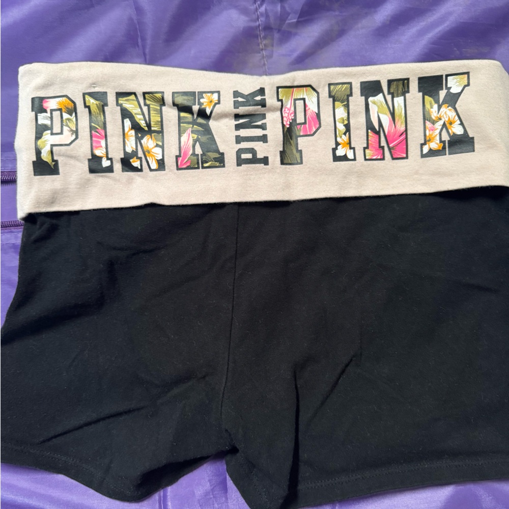 Women’s PINK Yoga fold over yoga shorts so Sm